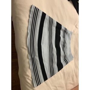 A.L.C. BABY BLUE AND BLACK STRIPE SKIRT SIZE S